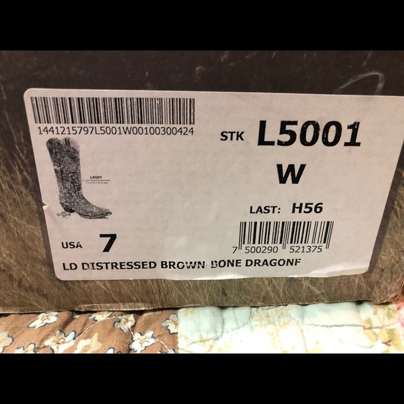 Boots - Picture 3 of 5